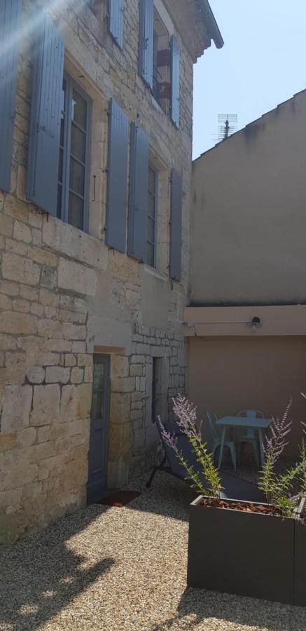 La Cour Saint Louis Bed & Breakfast Castelnau-Montratier Exterior photo